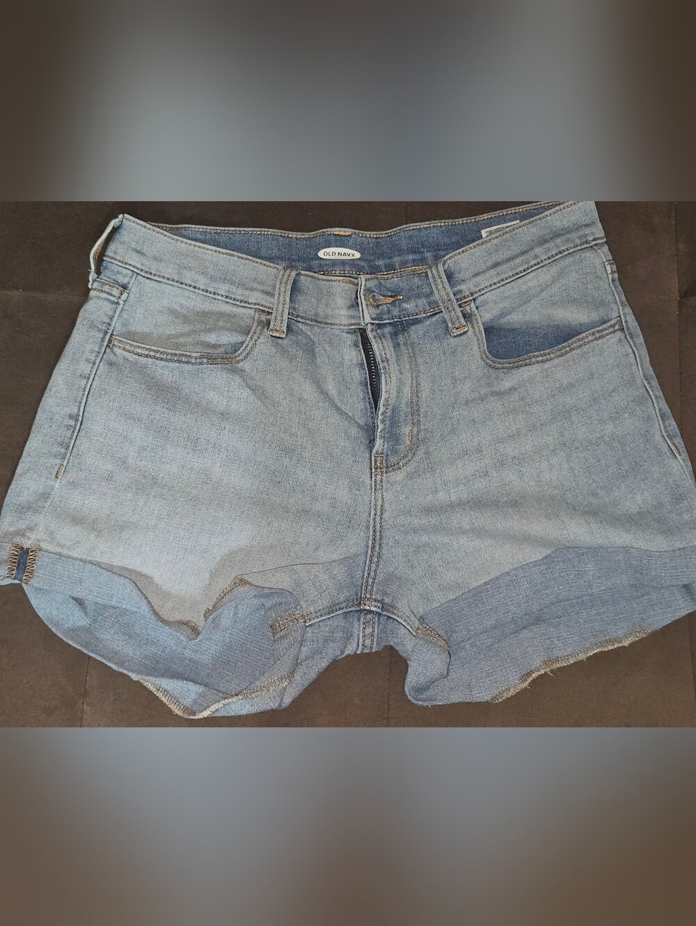 Old Navy Light Wash Blue Denim Women's Shorts (8)